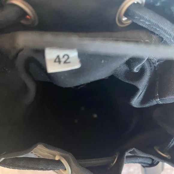 !!SOLD!! PRADA DRAWSTRING POUCH - Picture 6 of 11